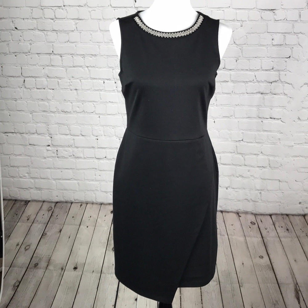 ⭐️Size 6 rhinestone collar black dress⭐️